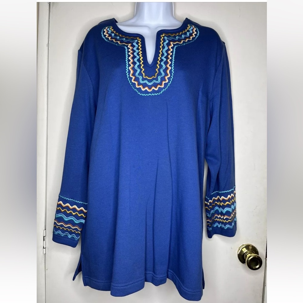 Women’s Shirt Size XL Bob Mackie 3/4 Sleeve Blue Embroidered Top NWT